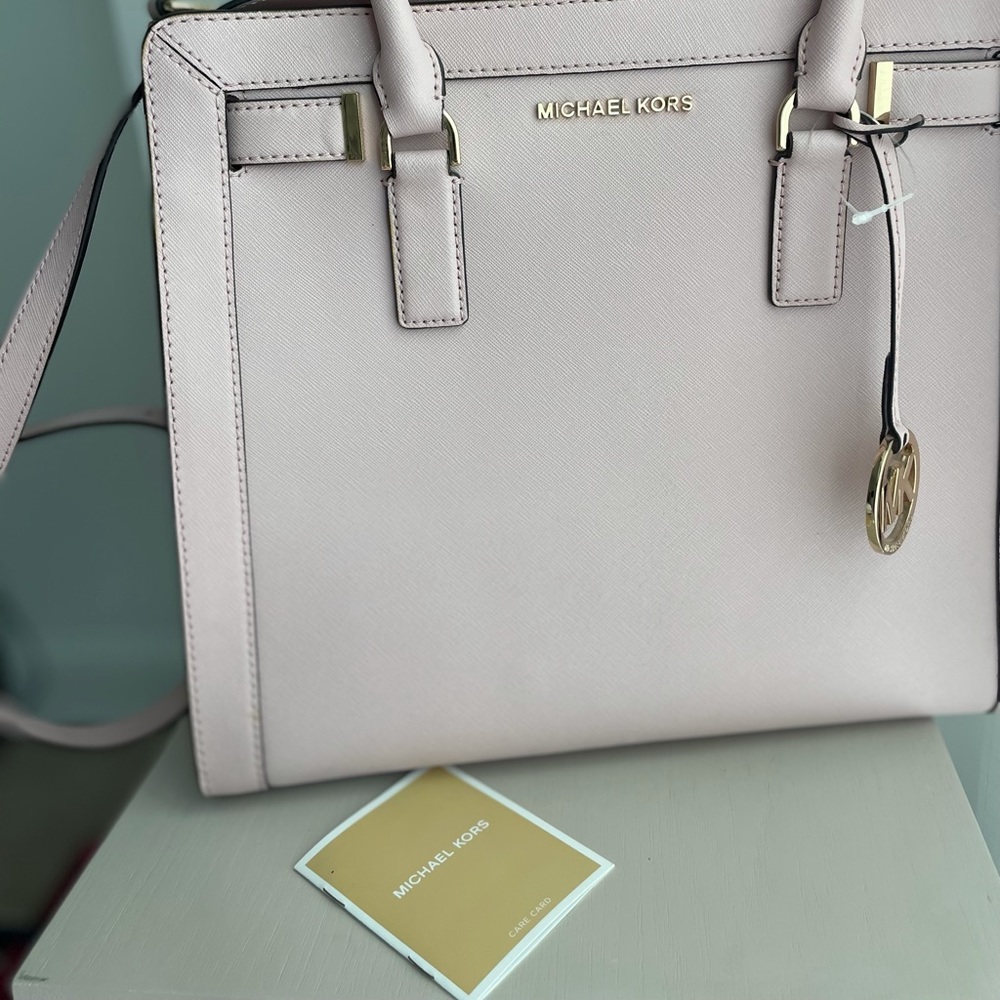 Michael Kors Large Tote Bag - Picture 6 of 12
